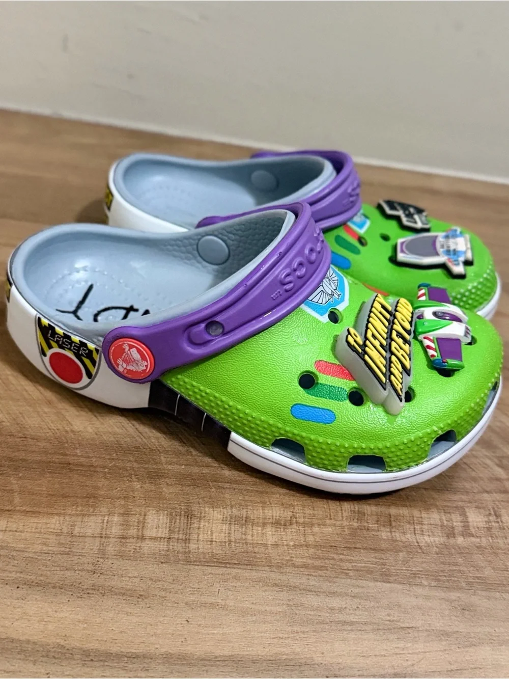 Crocs Kids Toy Story Buzz Lightyear Classic Clogs Lime Green Purple Size 10 10C